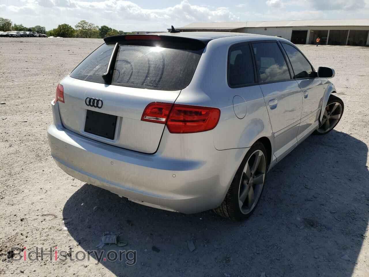 2013 AUDI A3 - VIN: WAUKEAFM8DA033402 - Фото 4