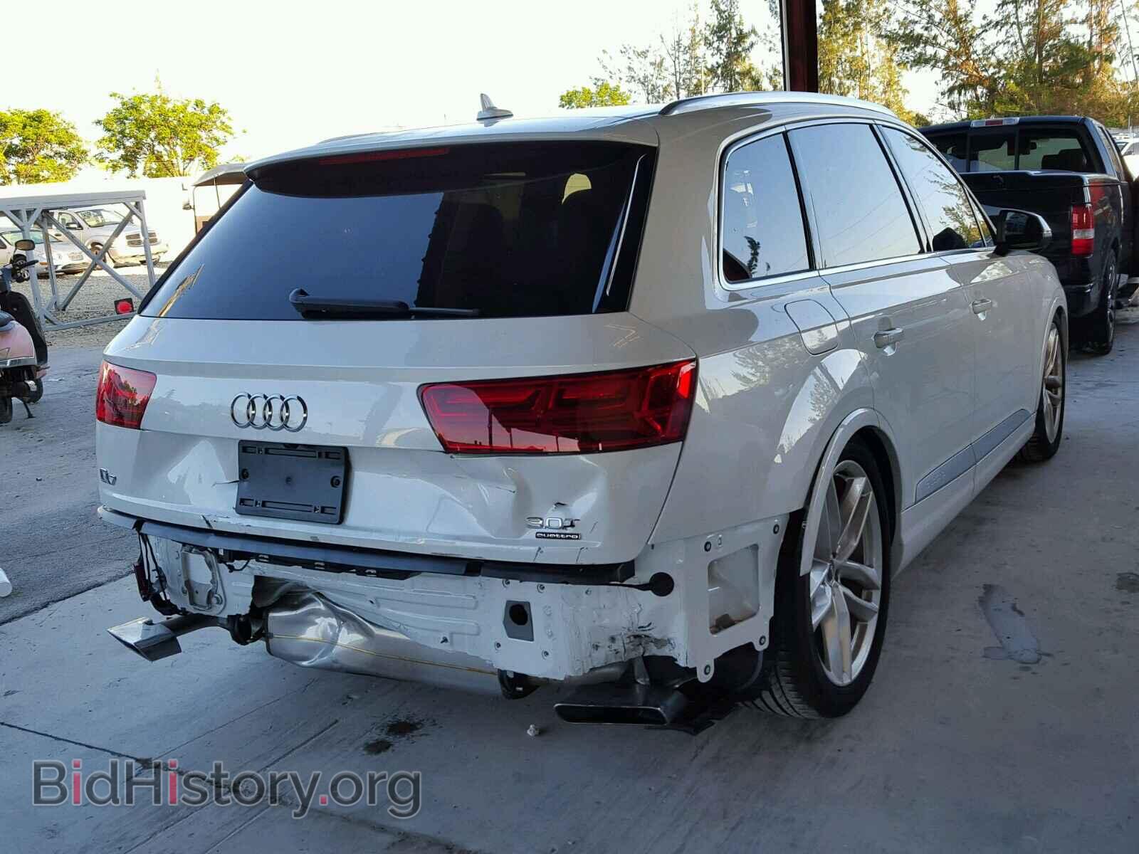 2017 AUDI Q7 - VIN: WA1VAAF70HD011236 - Фото 4