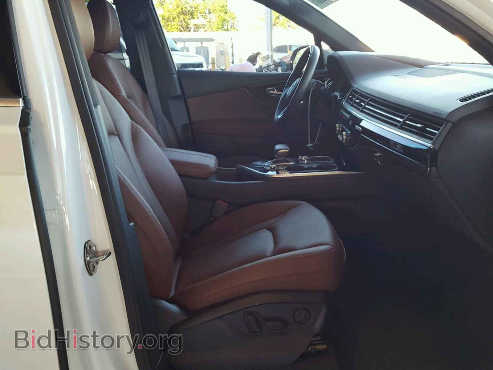 2017 AUDI Q7 - VIN: WA1VAAF70HD011236 - Фото 5