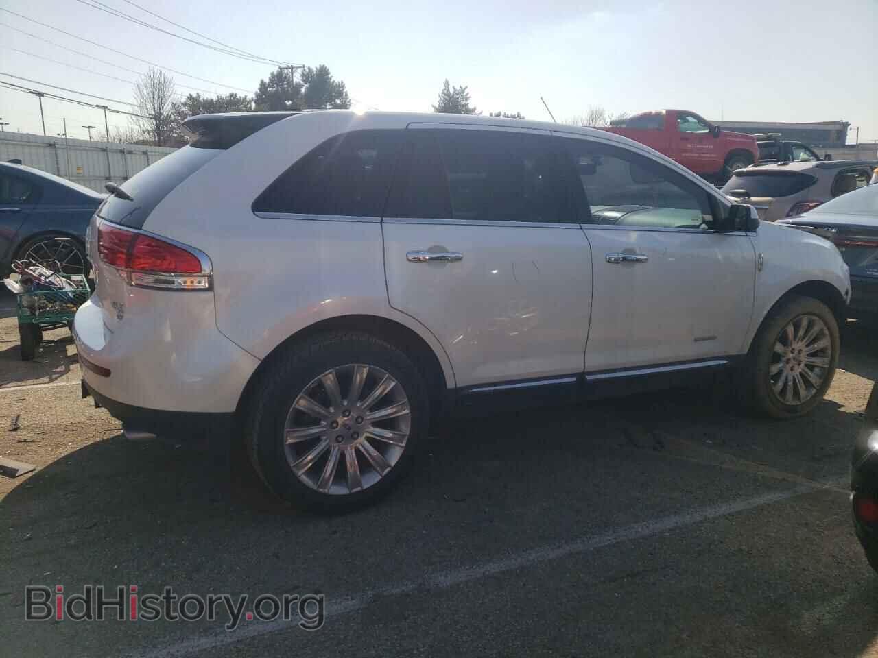 2011 LINCOLN MKX - VIN: 2LMDJ8JK7BBJ26886 - Фото 3