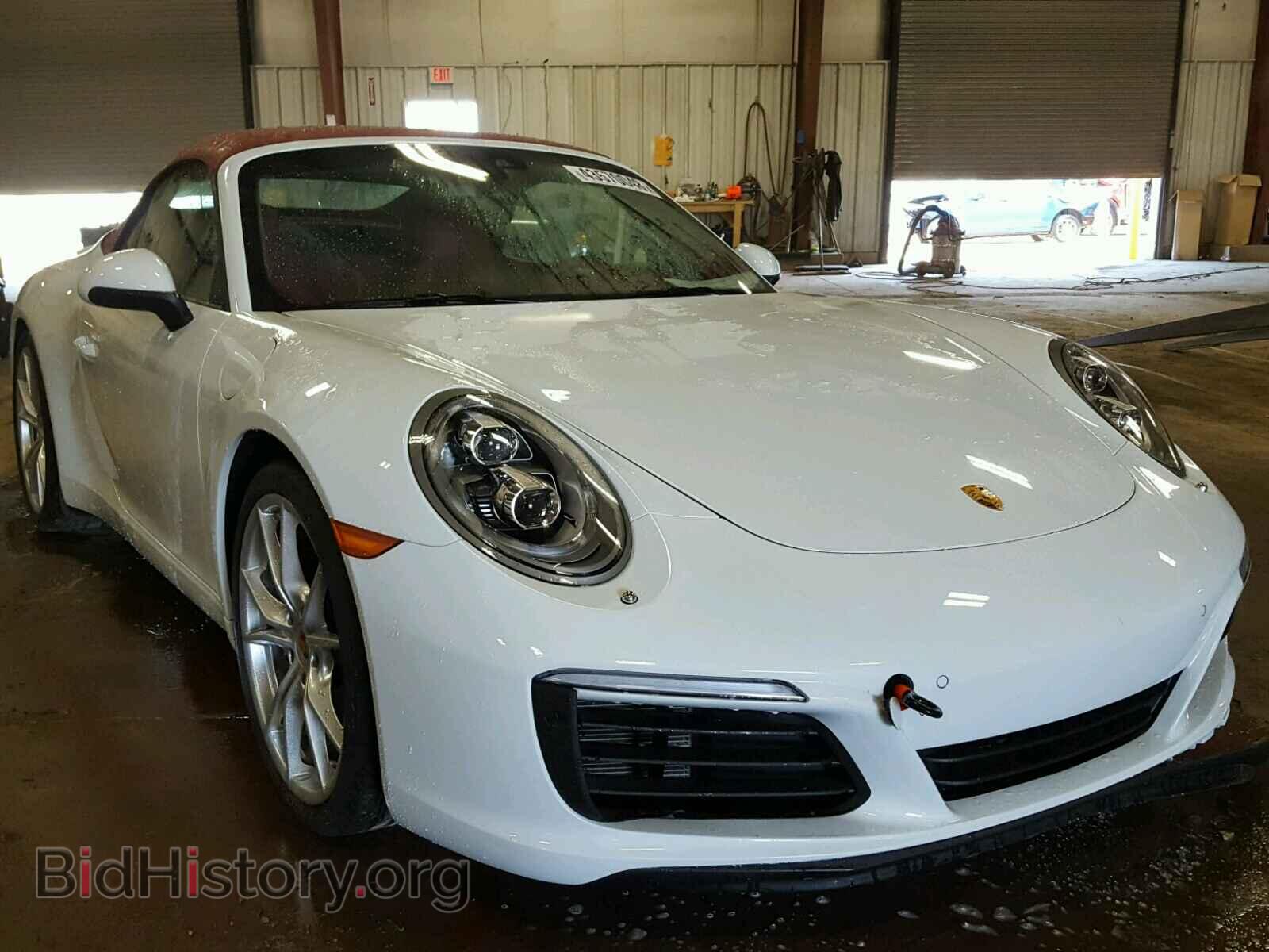 Фотография WP0CA2A99HS142480 - PORSCHE 911 2017