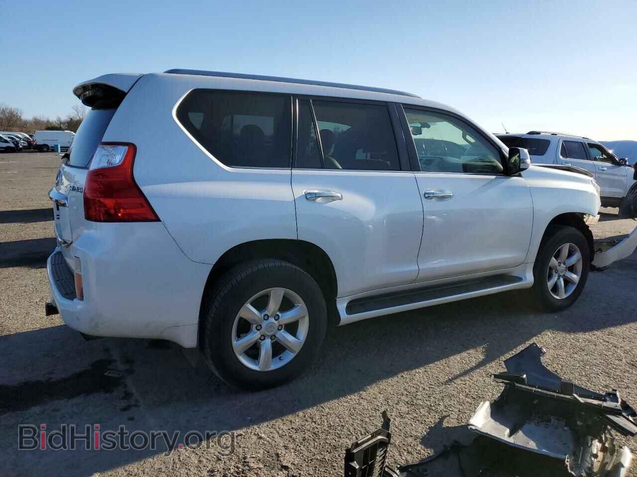 2011 LEXUS GX - VIN: JTJBM7FX4B5021141 - Фото 3