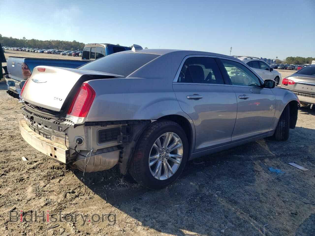2018 CHRYSLER 300 - VIN: 2C3CCAAGXJH191482 - Фото 3