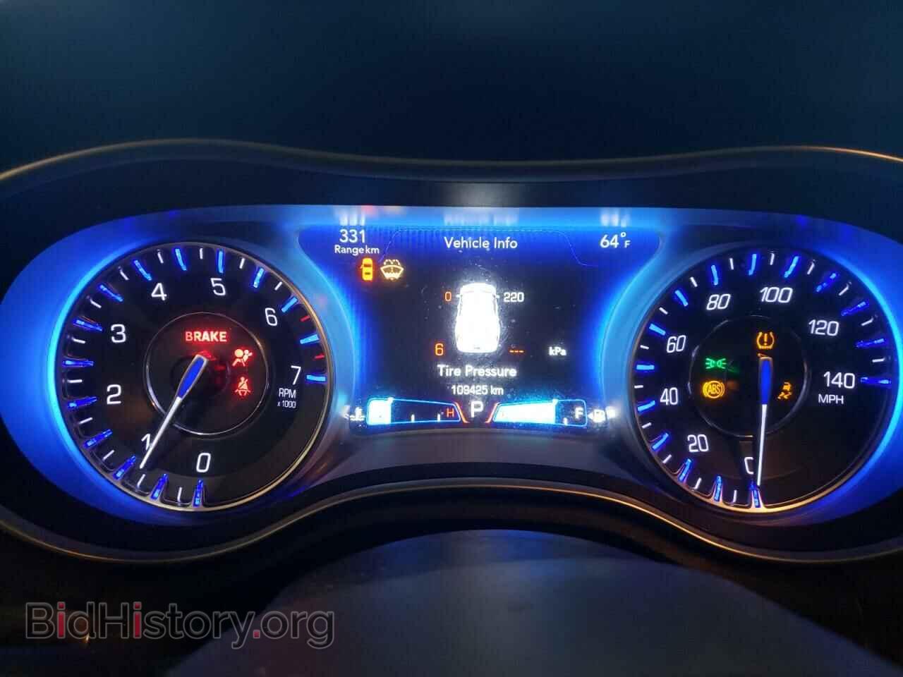 2018 CHRYSLER 300 - VIN: 2C3CCAAGXJH191482 - Фото 9