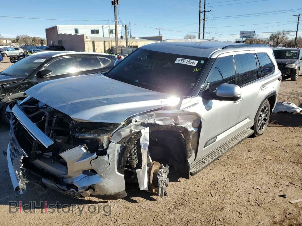 Фотография 7SVAAABA5PX011371 - TOYOTA SEQUOIA 2023