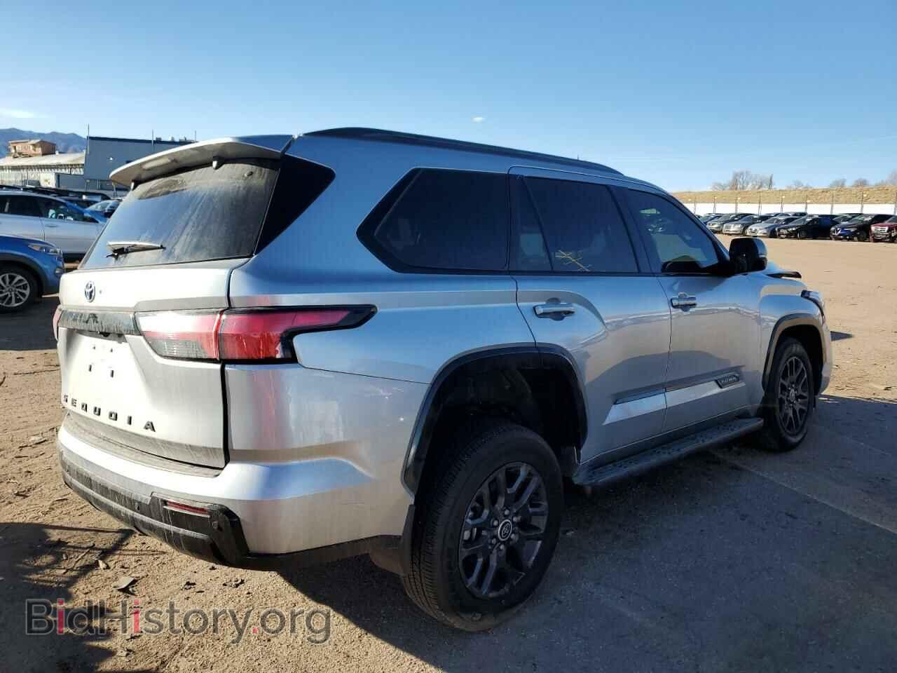 2023 TOYOTA SEQUOIA - VIN: 7SVAAABA5PX011371 - Фото 3