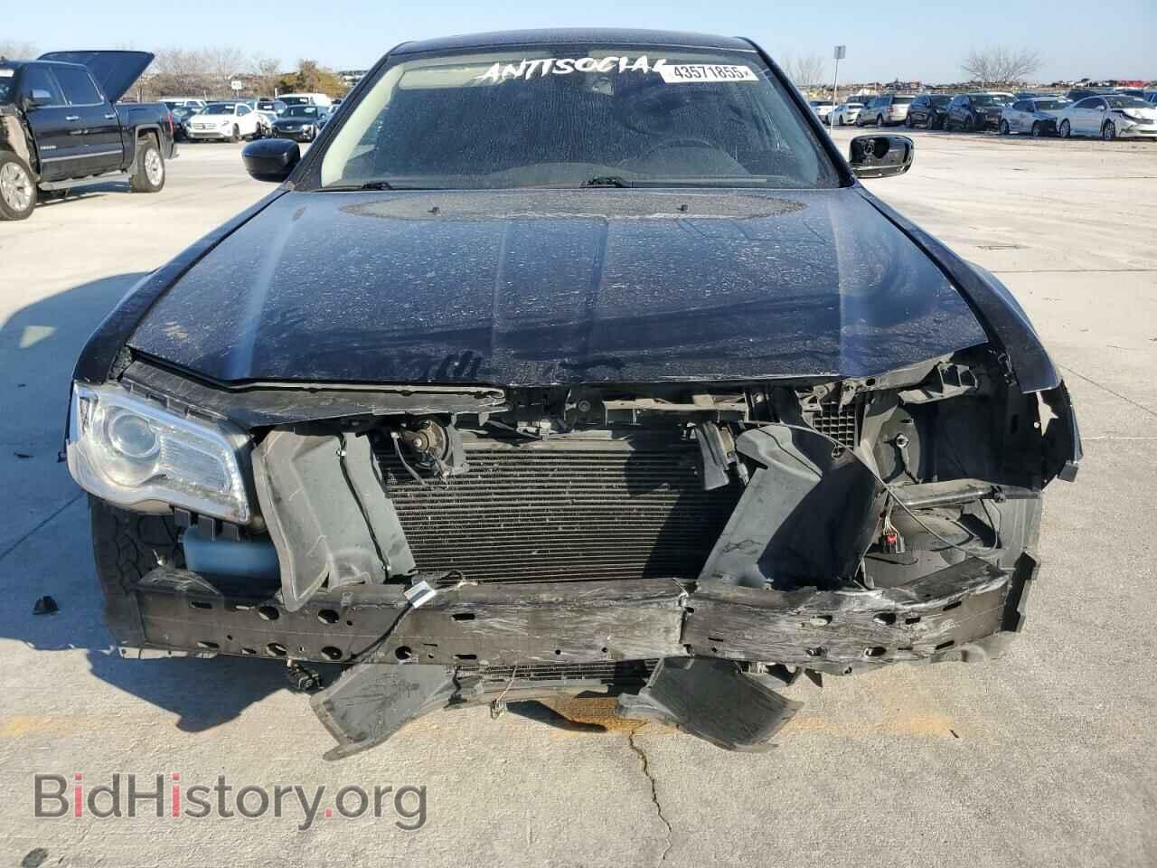 2019 CHRYSLER 300 - VIN: 2C3CCAEG2KH555681 - Фото 5