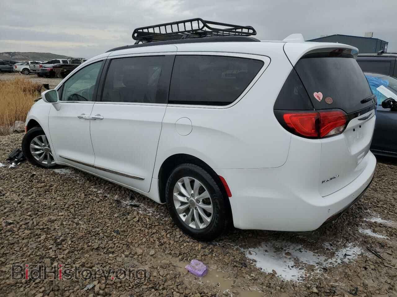 2017 CHRYSLER PACIFICA - VIN: 2C4RC1BG9HR540107 - Photo 2