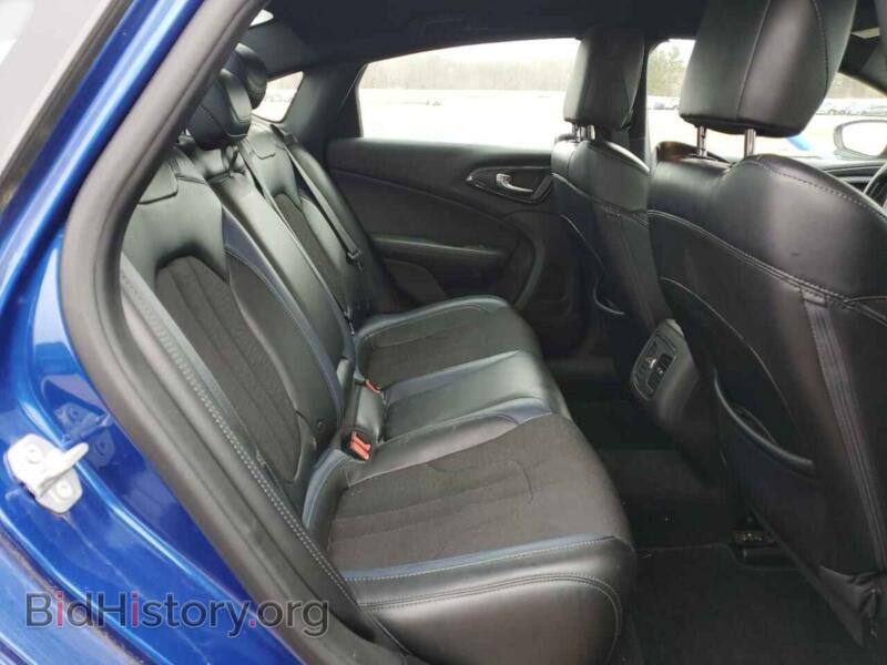 2016 Chrysler 200 (VIN 1C3CCCBB1GN147689) — фото 10 из 12