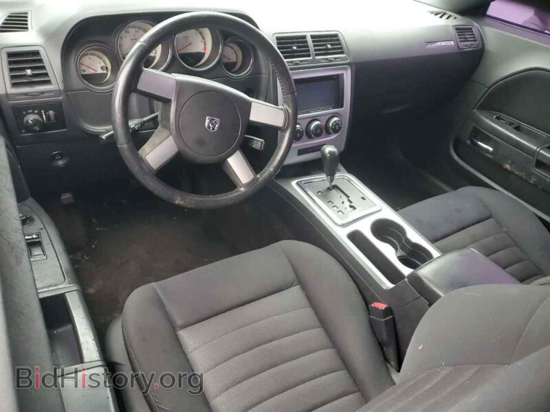 2010 Dodge CHALLENGER (VIN 2B3CJ4DV4AH120485) — photo 8 of 13