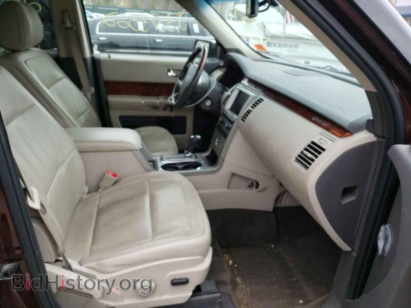 2011 Ford FLEX (VIN 2FMGK5DC7BBD35439) — фото 5 из 10