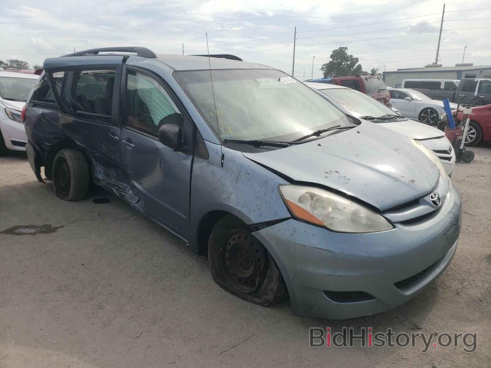 Фотография 5TDKK4CC4AS320422 - TOYOTA SIENNA 2010