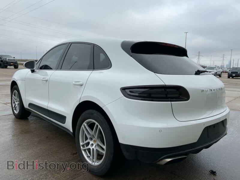 2018 Porsche MACAN (VIN WP1AA2A52JLB10019) — photo 3 of 10