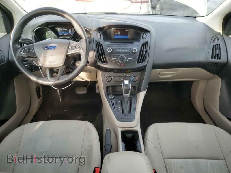 2015 Ford FOCUS (VIN 1FADP3F20FL341094) — photo 8 of 12