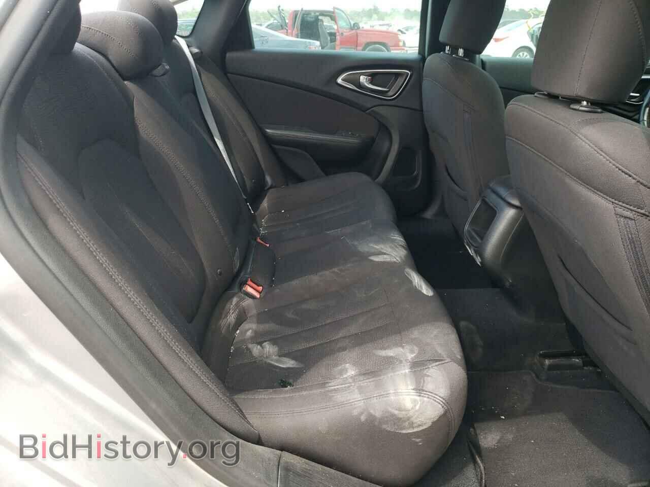 2015 CHRYSLER 200 - VIN: 1C3CCCAB1FN674681 - Фото 6
