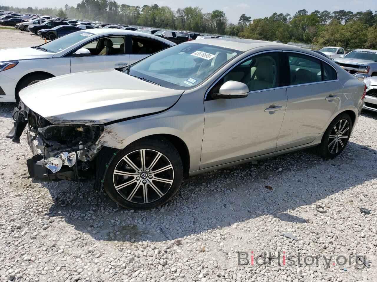 Photo LYV402HK2HB133327 - VOLVO S60 2017