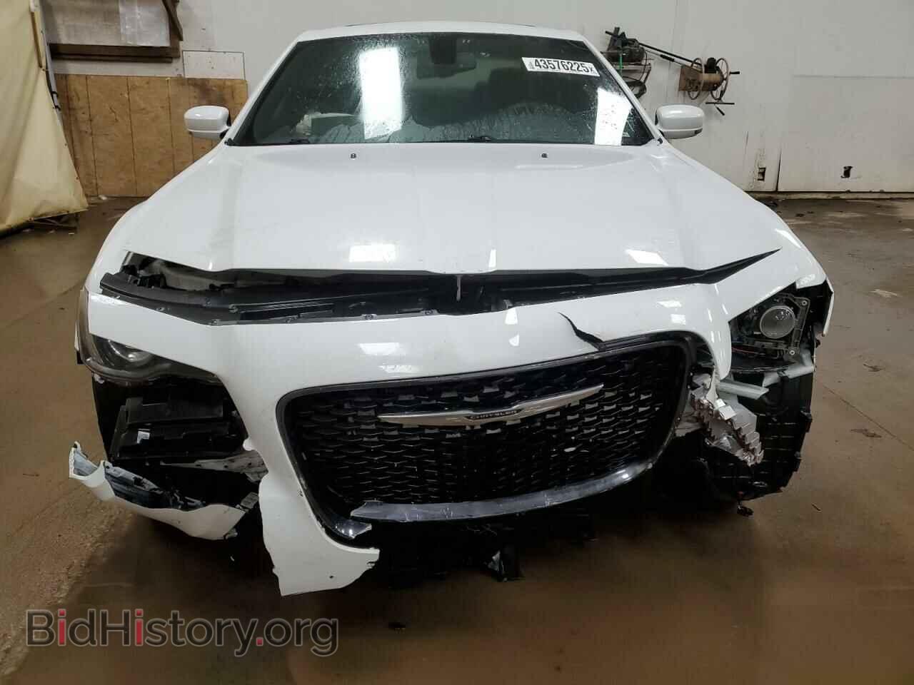 2017 CHRYSLER 300 - VIN: 2C3CCAGG0HH542479 - Фото 5