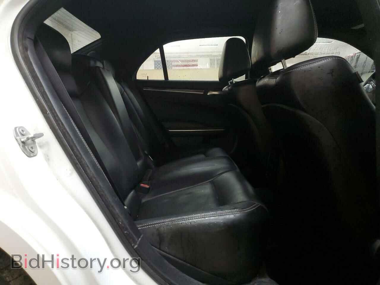 2017 CHRYSLER 300 - VIN: 2C3CCAGG0HH542479 - Фото 10