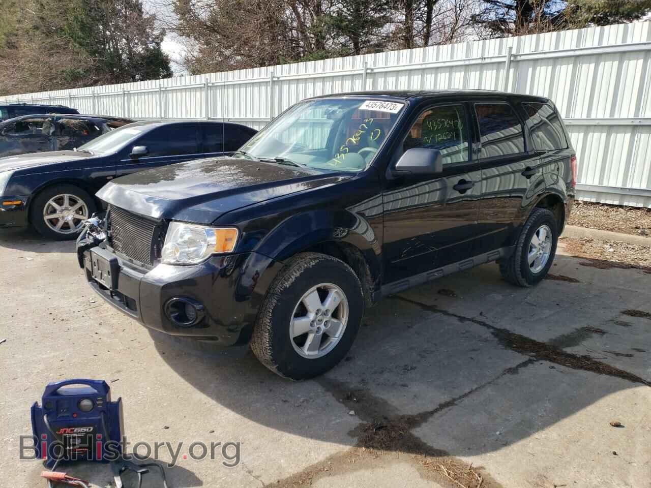 Photo 1FMCU0C76AKC79014 - FORD ESCAPE 2010