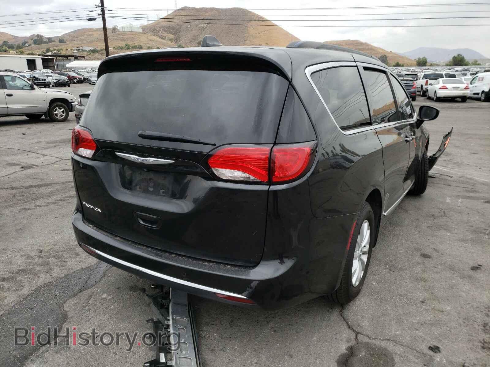 2017 CHRYSLER PACIFICA - VIN: 2C4RC1BG2HR837526 - Фото 4