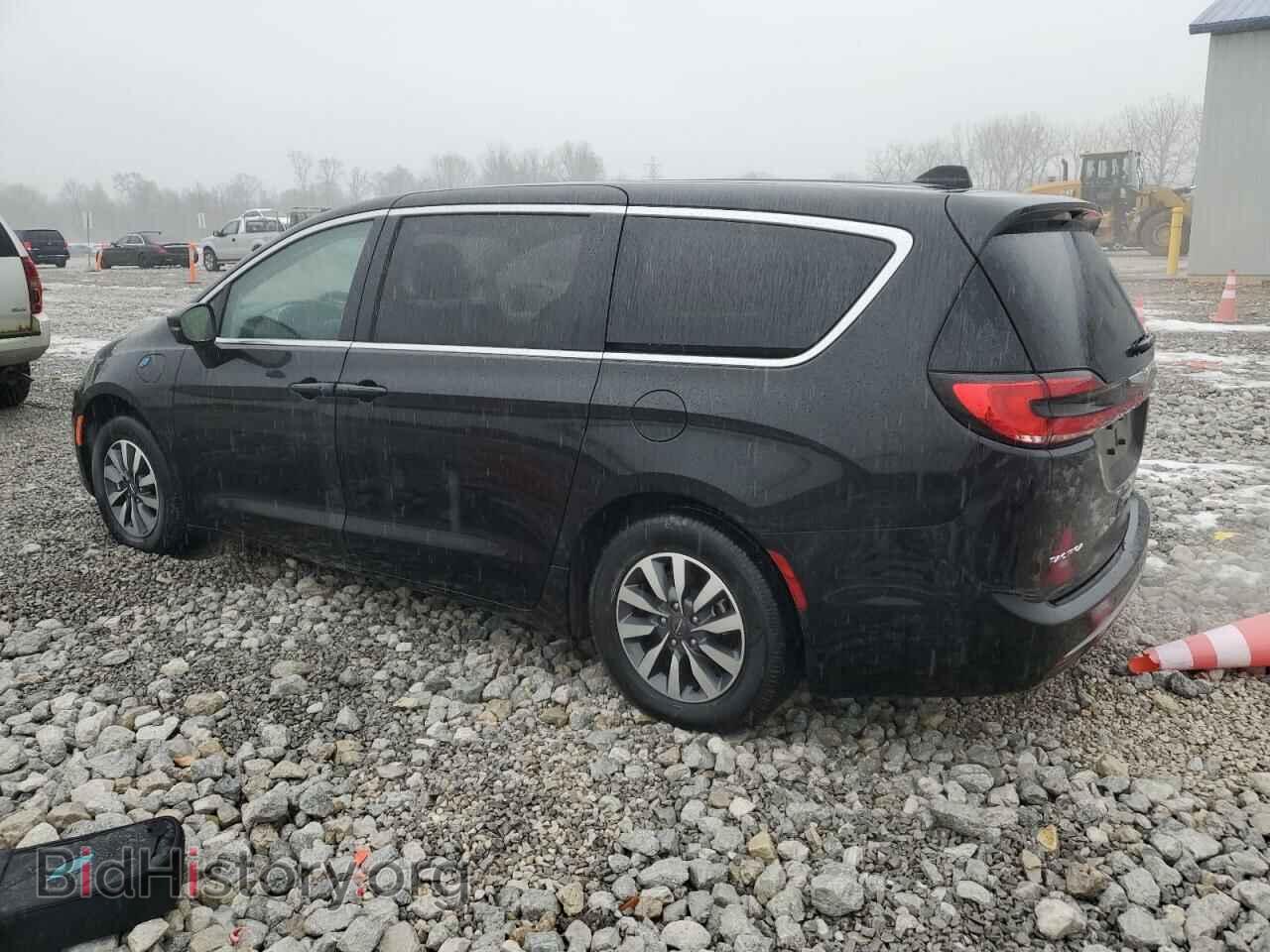 2023 CHRYSLER PACIFICA - VIN: 2C4RC1L77PR562510 - Фото 2