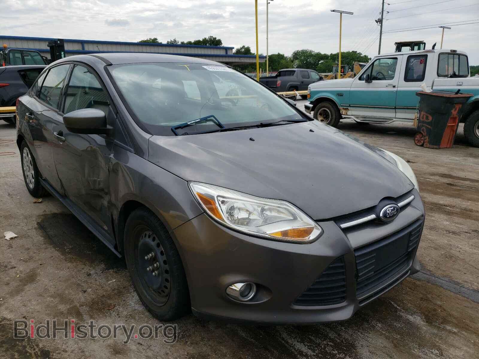 Photo 1FAHP3F27CL372534 - FORD FOCUS 2012