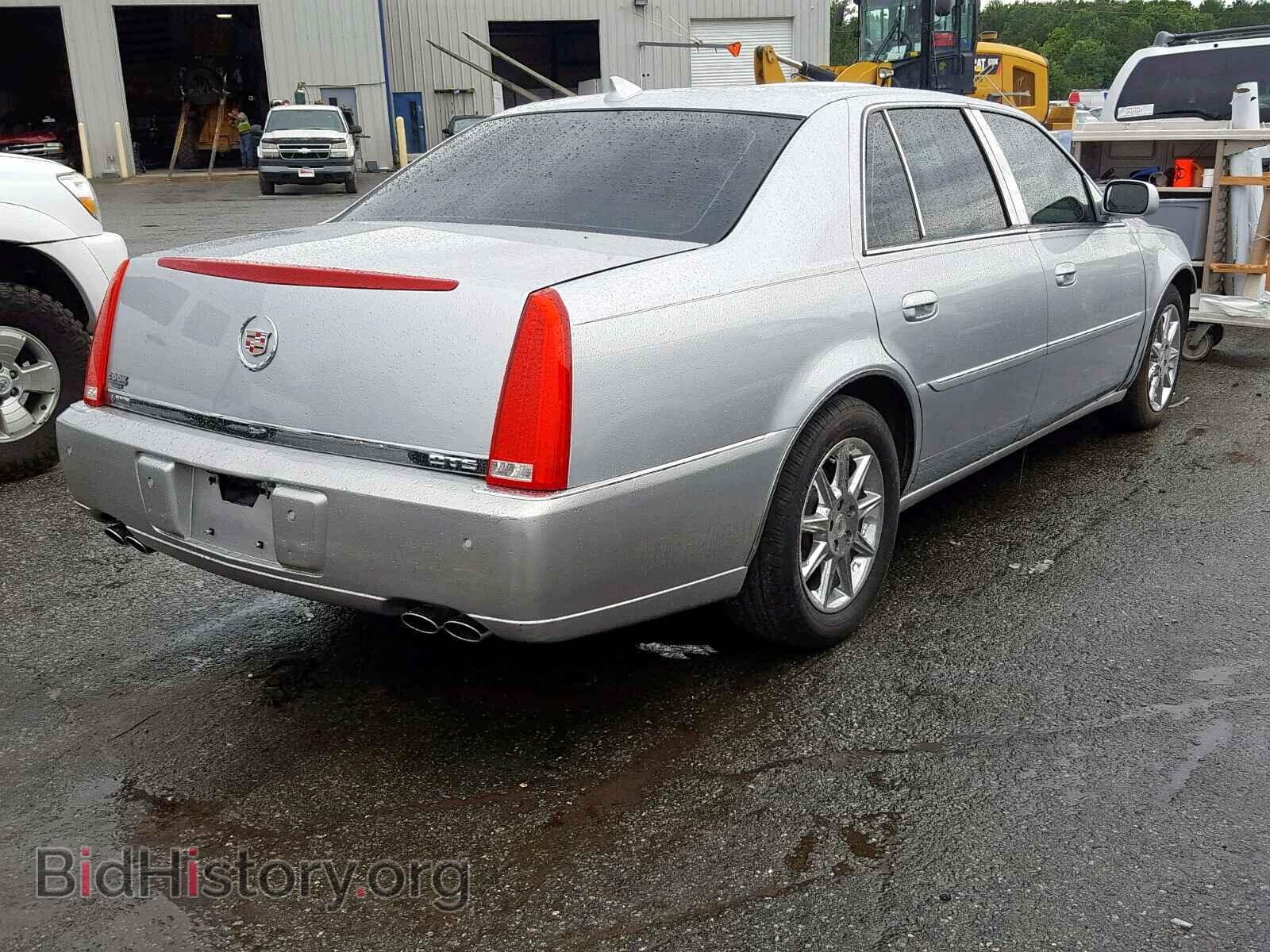 2011 CADILLAC DTS - VIN: 1G6KD5E66BU126272 - Фото 4