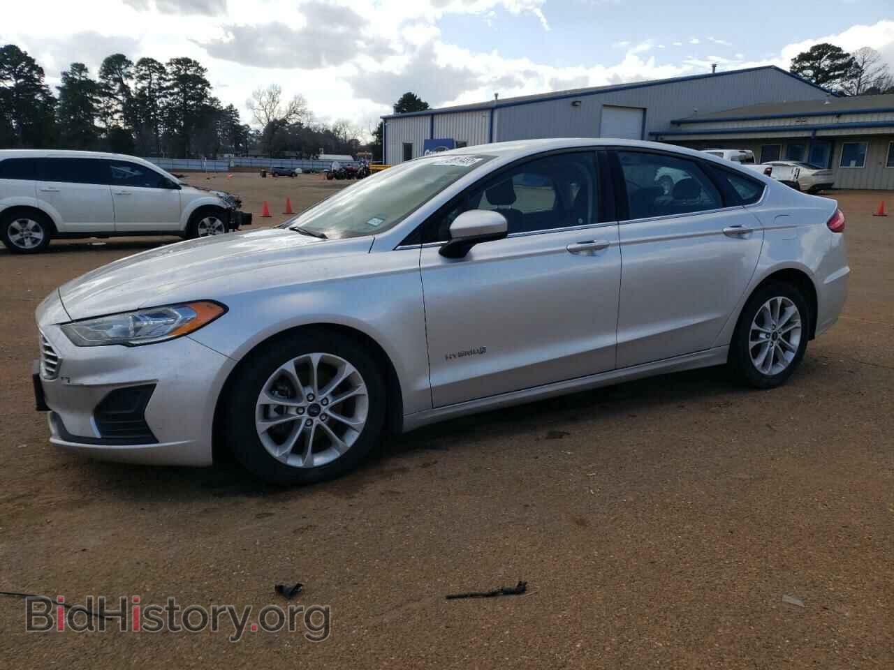 Photo 3FA6P0LU4KR204538 - FORD FUSION 2019