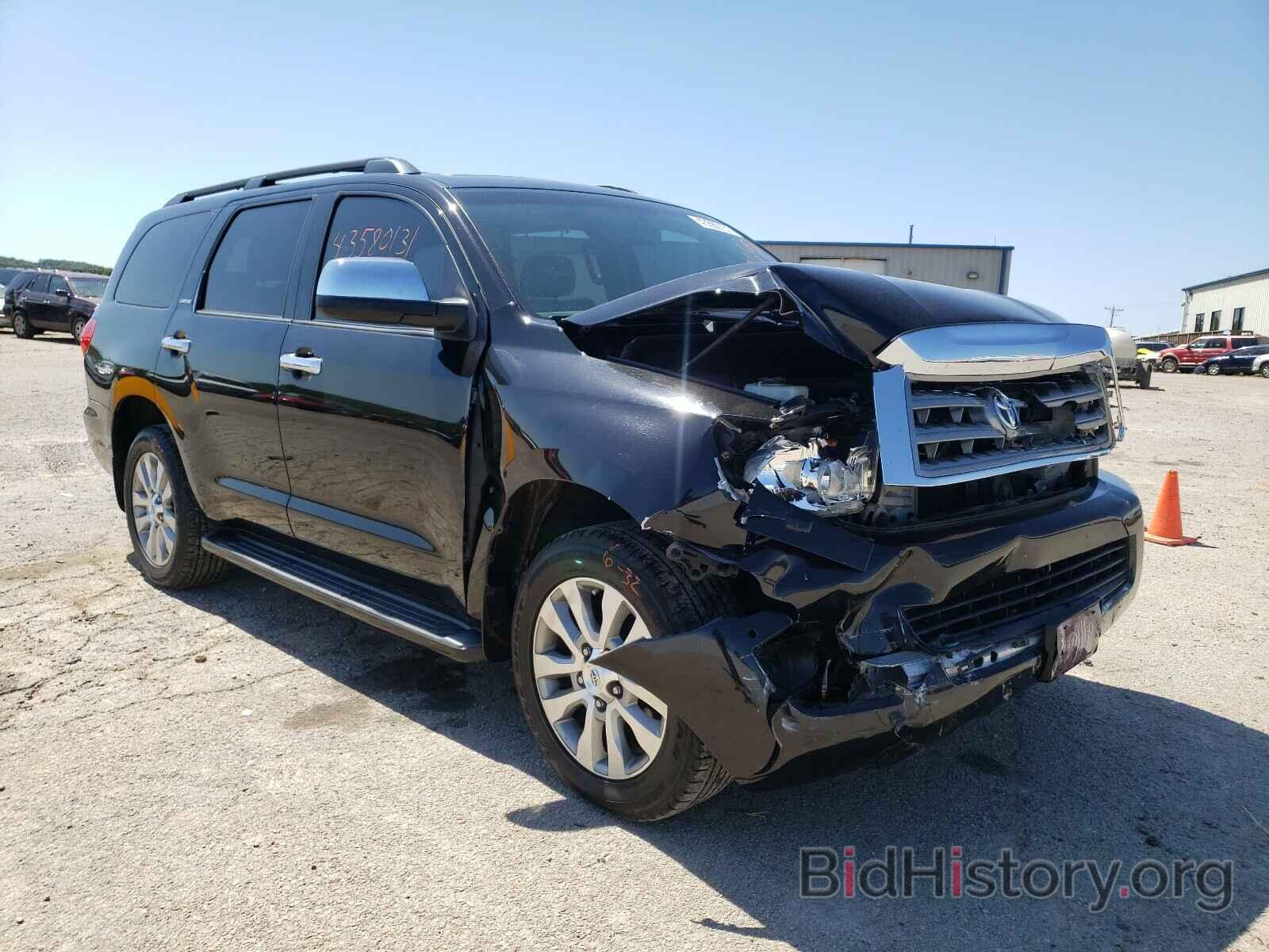 Photo 5TDJY5G17DS090128 - TOYOTA SEQUOIA 2013