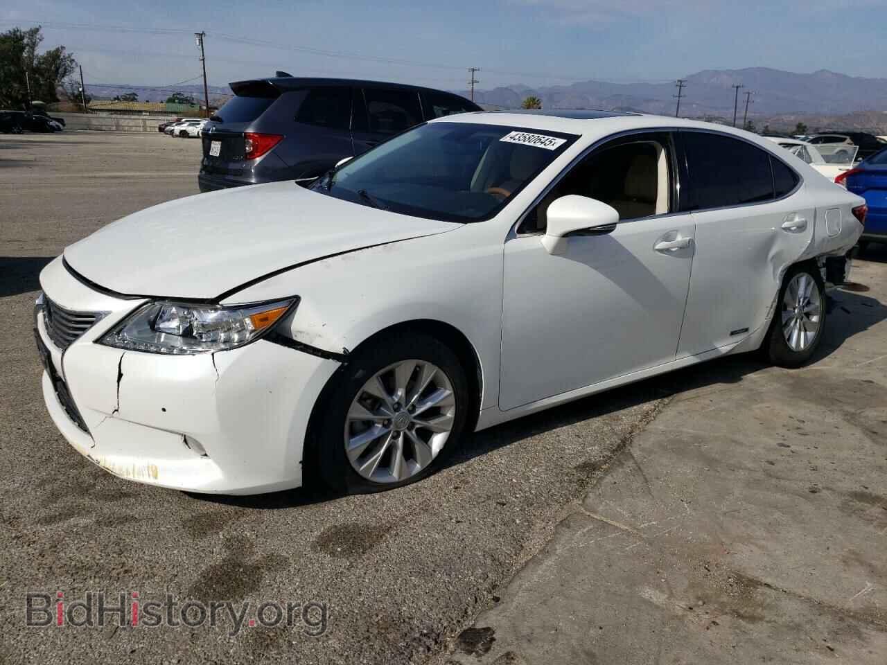 Фотография JTHBW1GG8E2047495 - LEXUS ES300 2014
