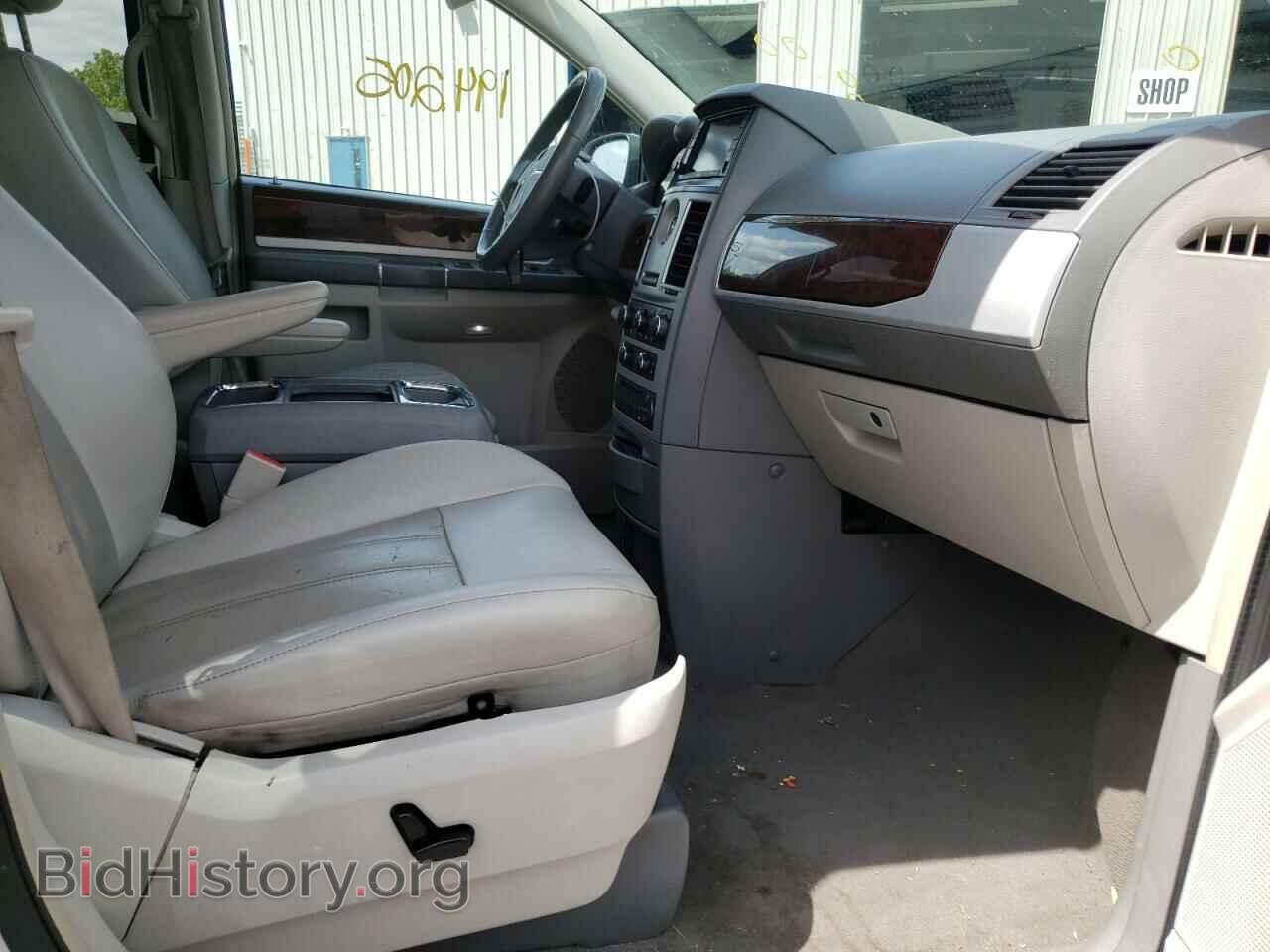 2010 CHRYSLER MINIVAN - VIN: 2A4RR5D17AR141226 - Photo 5