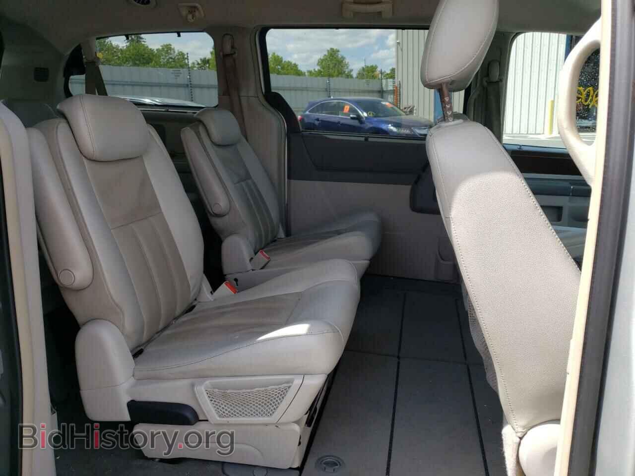 2010 CHRYSLER MINIVAN - VIN: 2A4RR5D17AR141226 - Photo 6