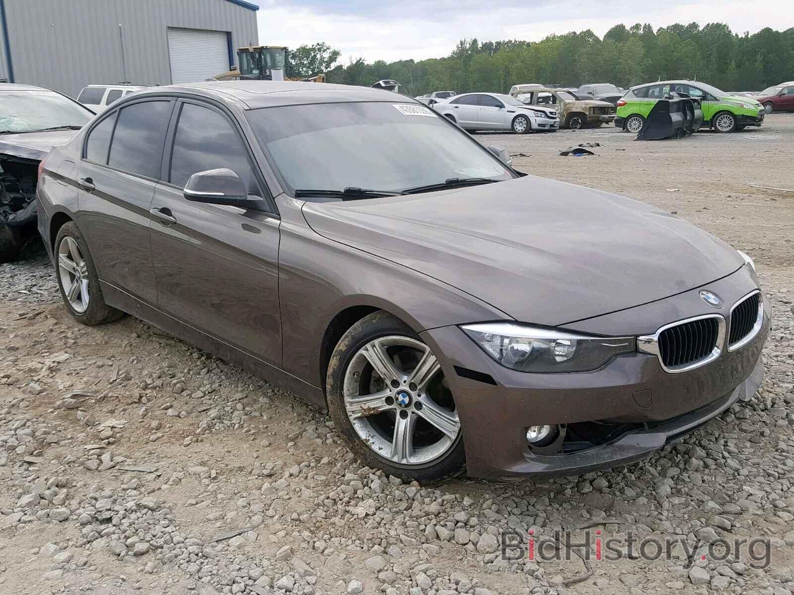 Photo WBA3B5C5XDF597699 - BMW 3 SERIES 2013