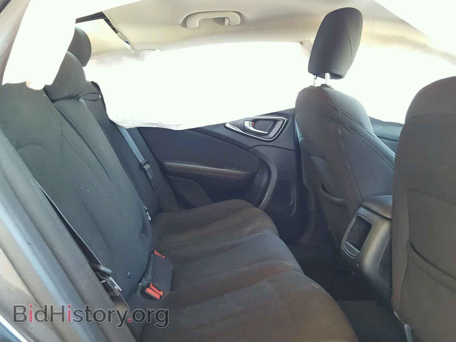 2015 CHRYSLER 200 - VIN: 1C3CCCAB9FN680034 - Фото 6
