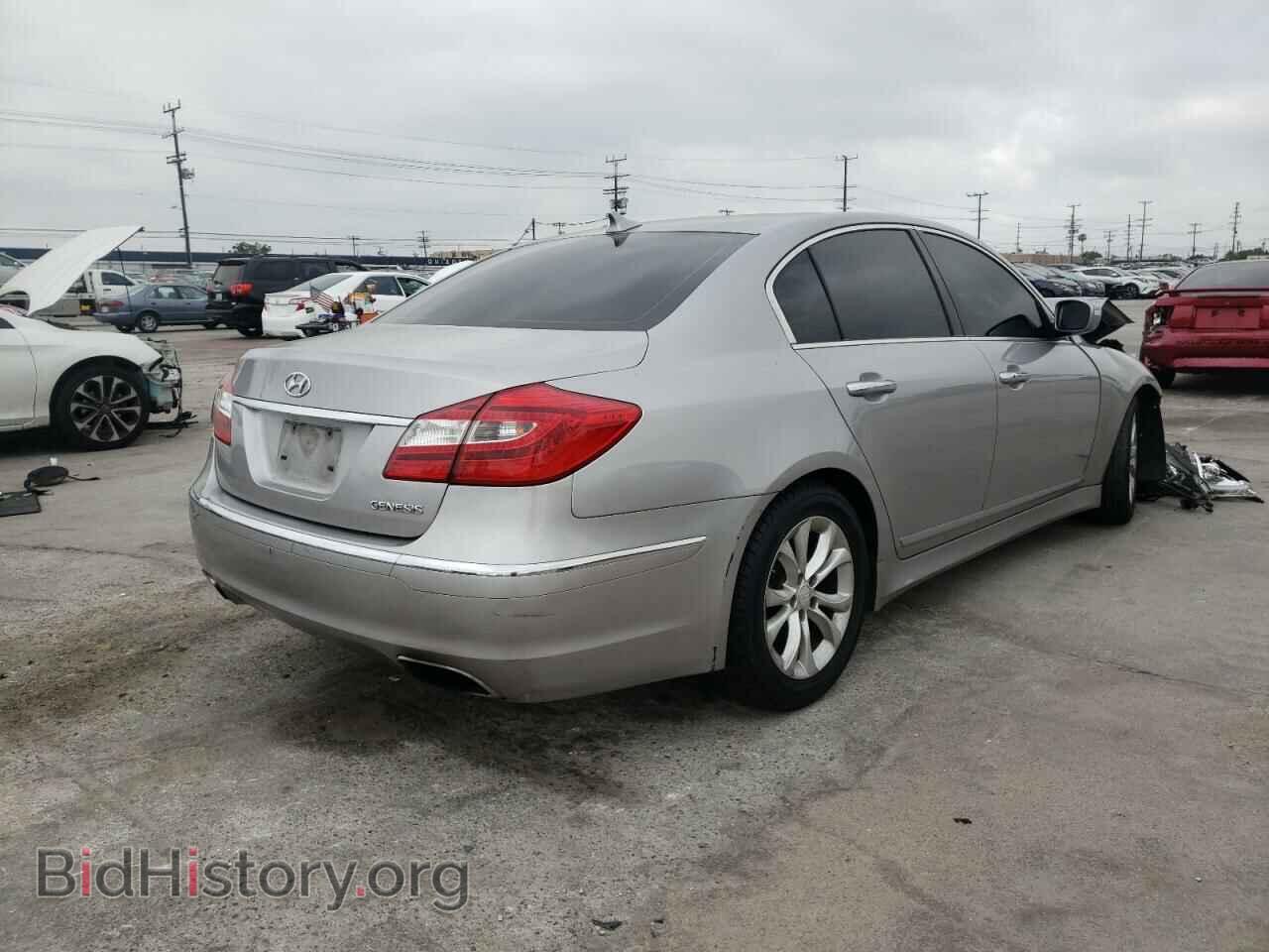 2013 HYUNDAI GENESIS - VIN: KMHGC4DD4DU241032 - Фото 4