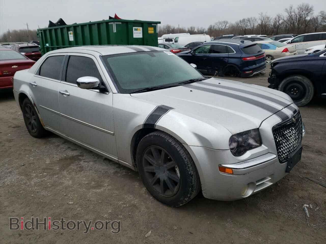 2009 CHRYSLER 300 - VIN: 2C3KA33V99H640008 - Фото 4