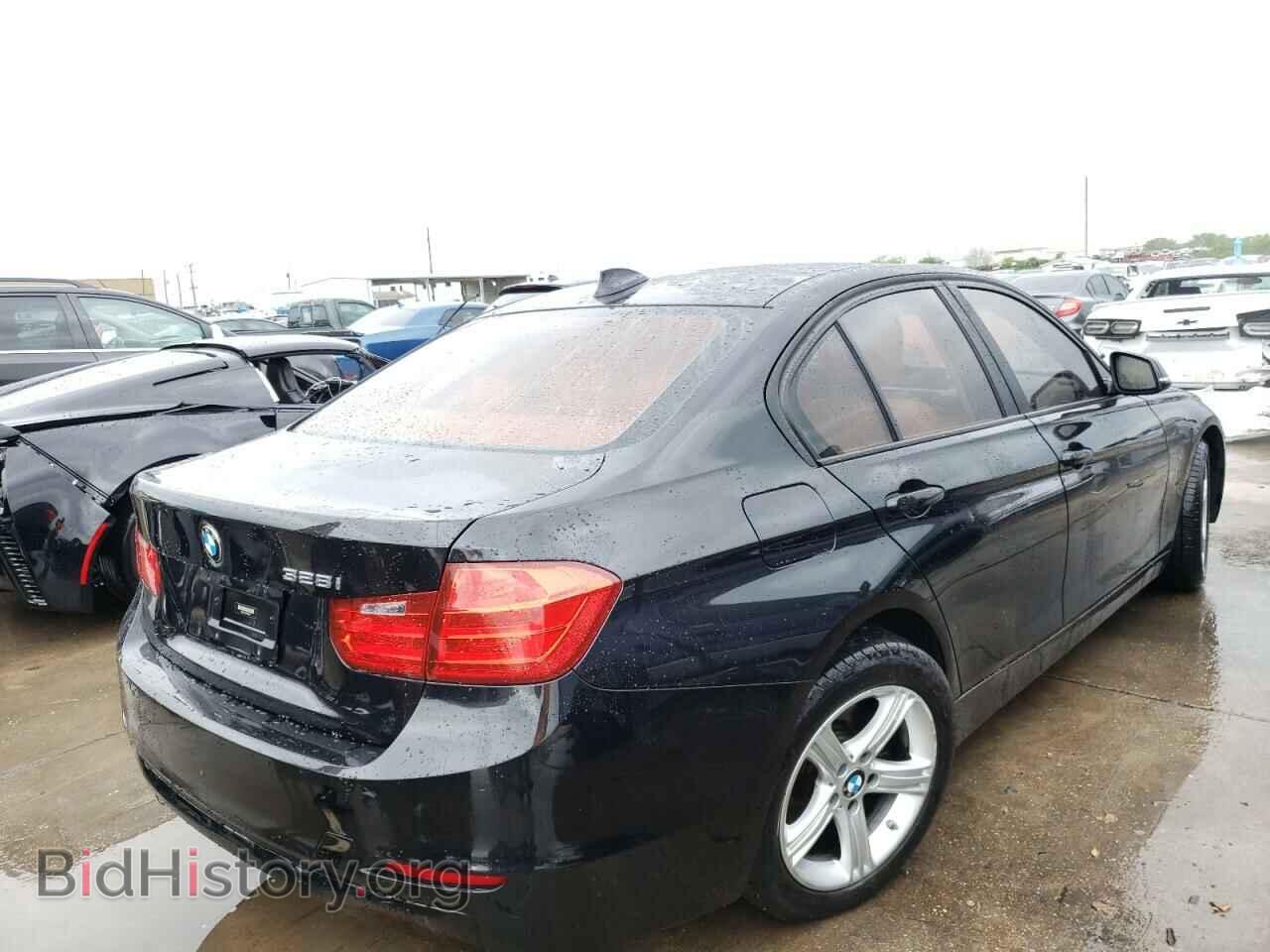 2013 BMW 3 SERIES - VIN: WBA3A5C50DF355006 - Фото 4