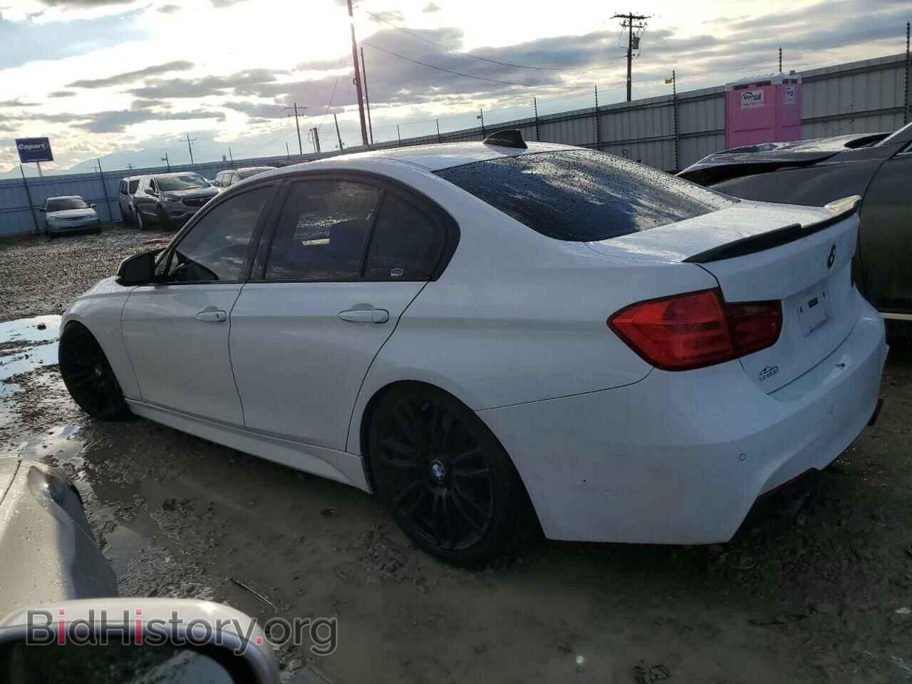2013 BMW 3 SERIES - VIN: WBA3A9C57DF476185 - Фото 2