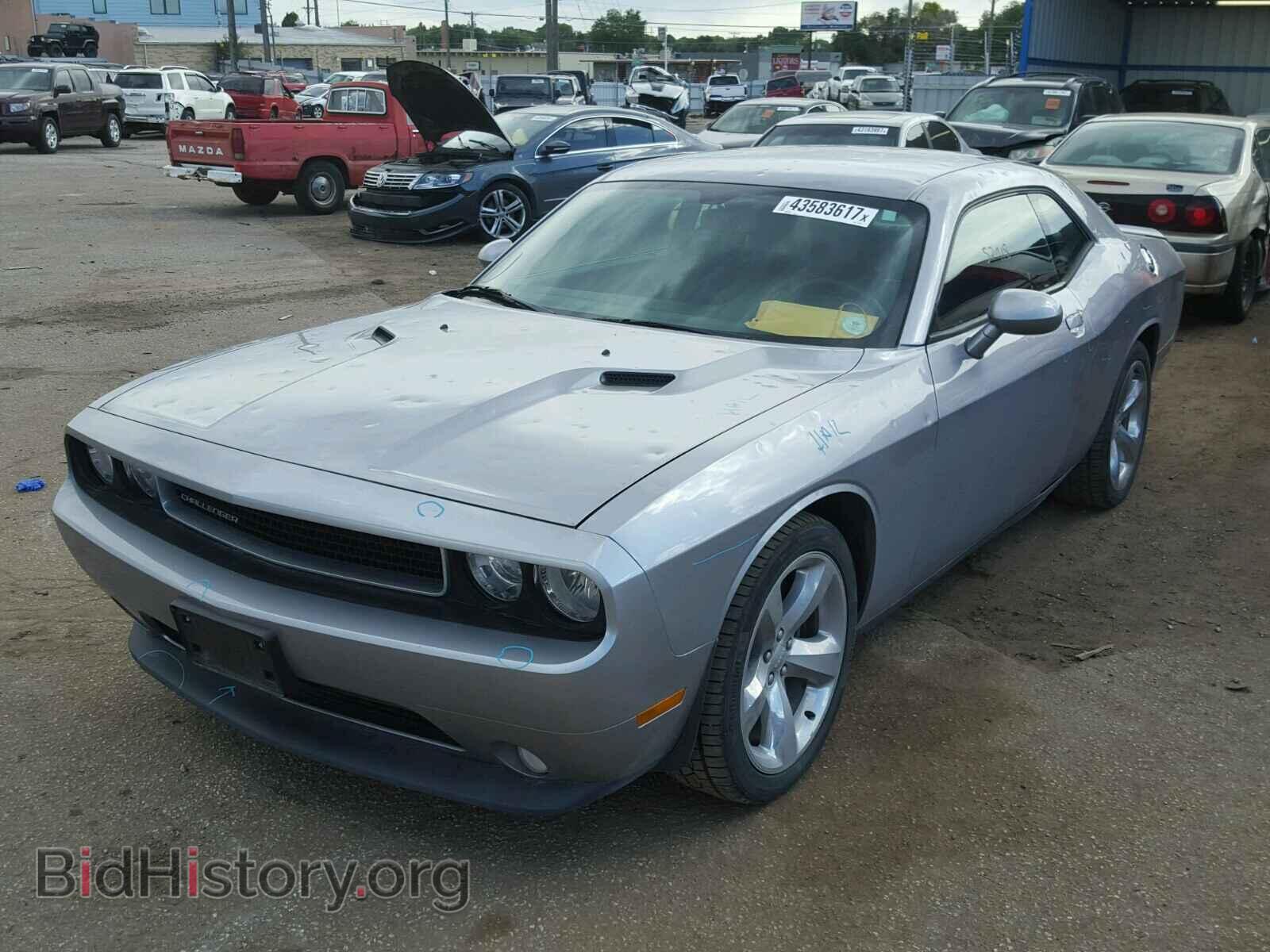 2014 DODGE CHALLENGER - VIN: 2C3CDYAG2EH123687 - Photo 2