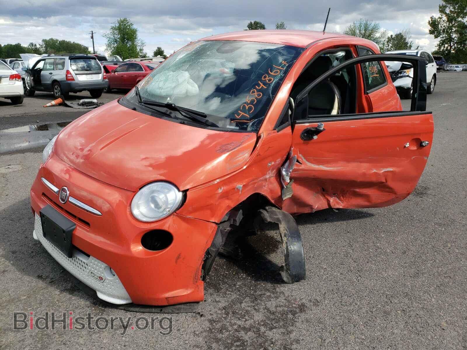 2015 FIAT 500 - VIN: 3C3CFFGE5FT749991 - Фото 2