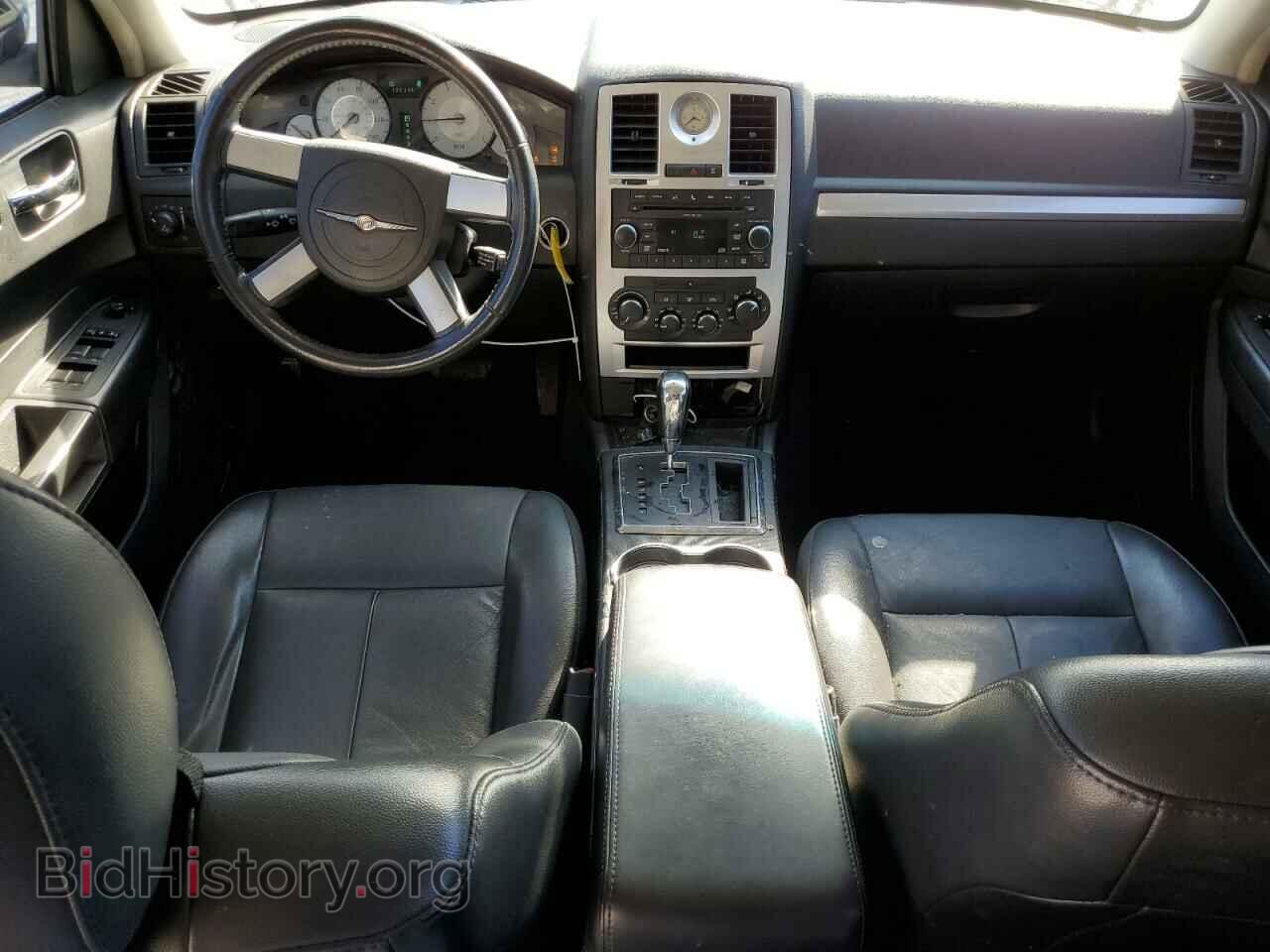 2010 CHRYSLER 300 - VIN: 2C3CA5CV3AH201312 - Фото 8
