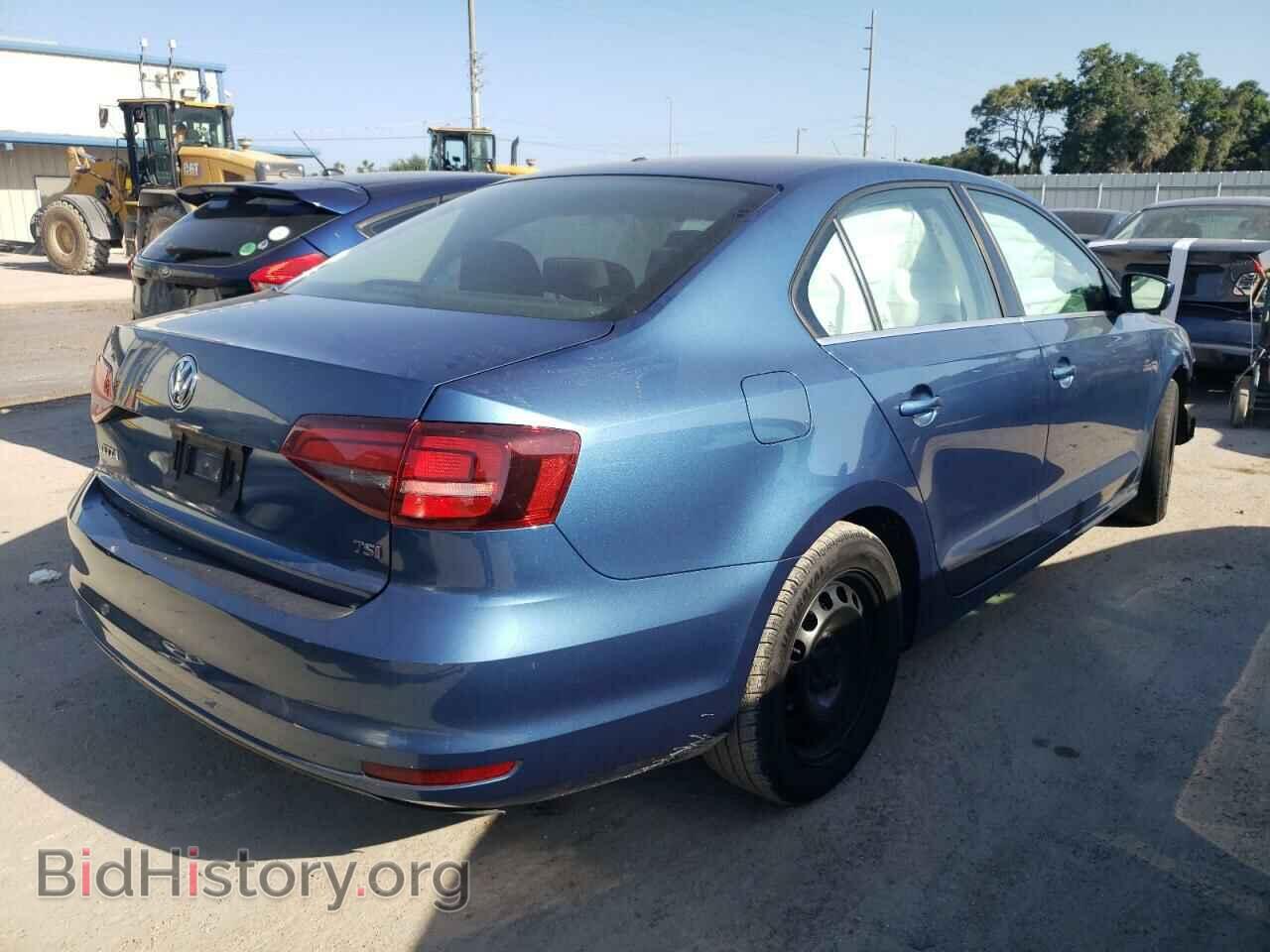 2017 VOLKSWAGEN JETTA - VIN: 3VW2B7AJ1HM301966 - Фото 4