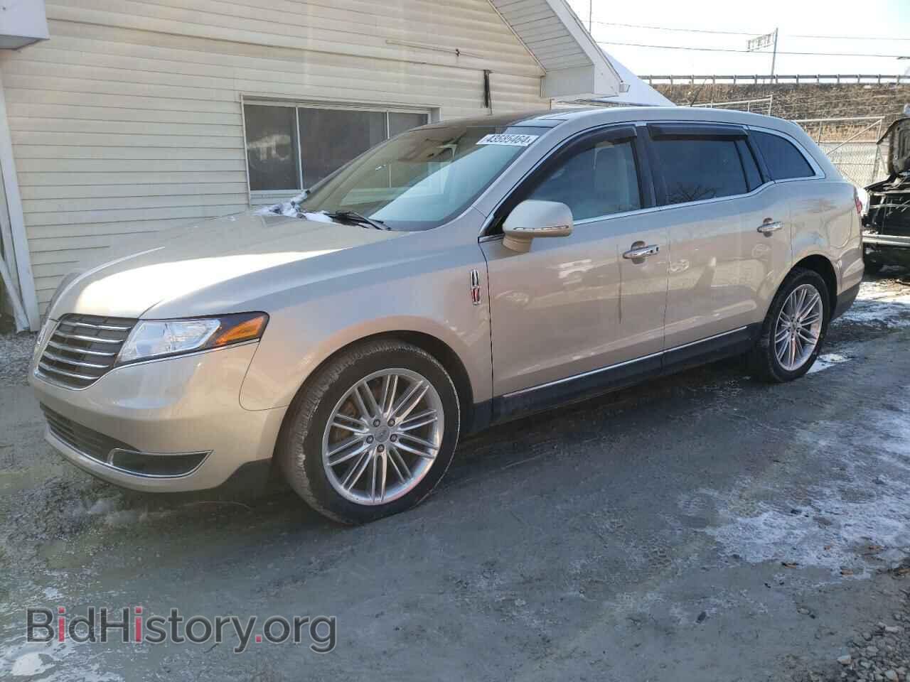 Photo 2LMHJ5AT4HBL00222 - LINCOLN MKT 2017