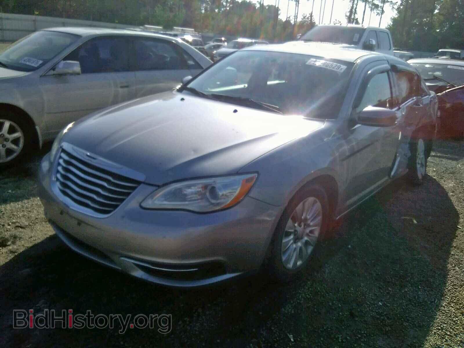 2013 CHRYSLER 200 - VIN: 1C3CCBAG4DN724007 - Photo 2