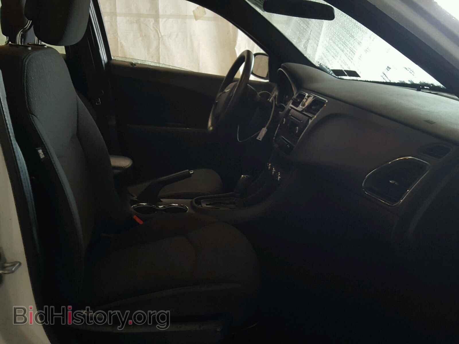 2012 CHRYSLER 200 - VIN: 1C3CCBAB6CN145541 - Фото 5