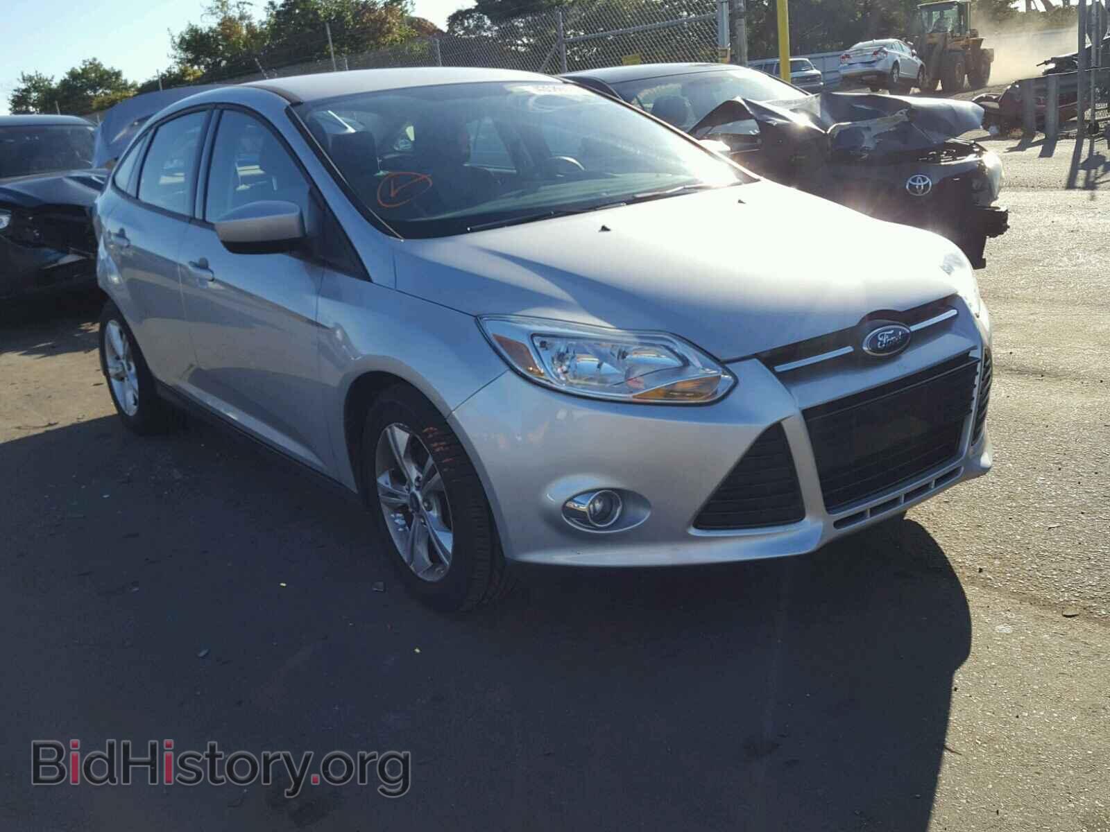 Photo 1FAHP3F2XCL389490 - FORD FOCUS 2012