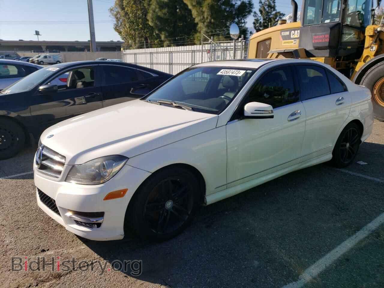 Photo WDDGF4HB0EA959836 - MERCEDES-BENZ C-CLASS 2014
