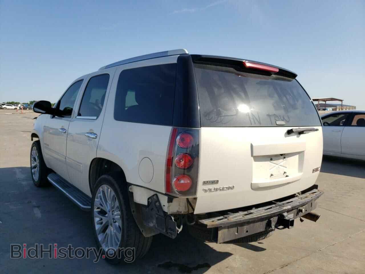2011 GMC YUKON - VIN: 1GKS1EEF7BR198868 - Фото 3