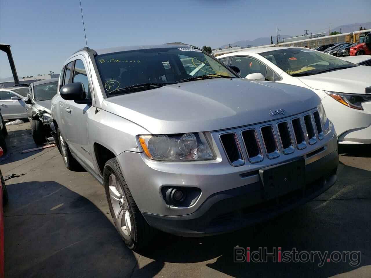 Photo 1J4NT1FA7BD248688 - JEEP COMPASS 2011