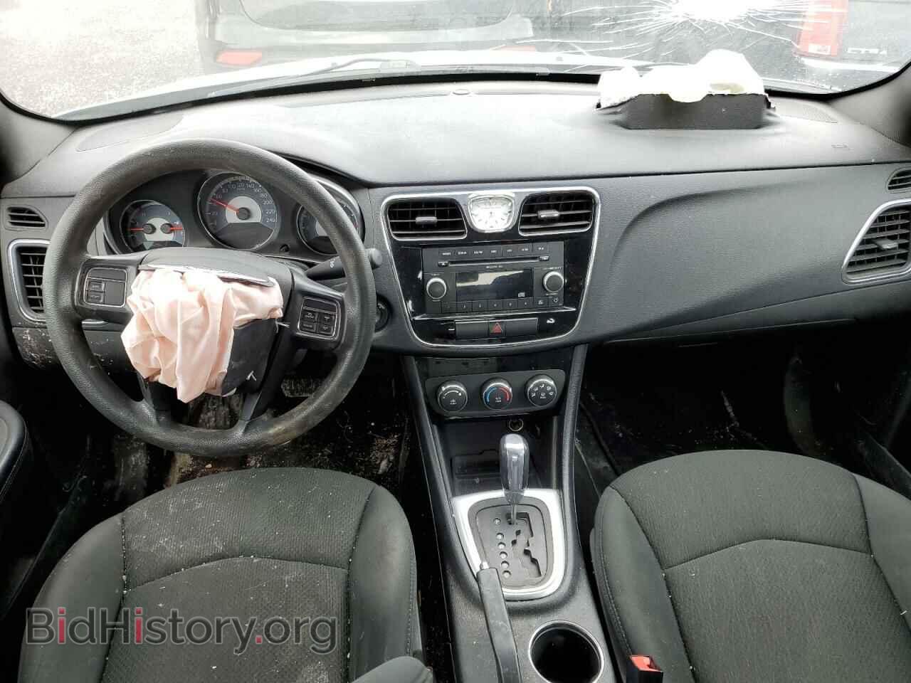 2011 CHRYSLER 200 - VIN: 1C3BC4FB1BN590400 - Фото 8